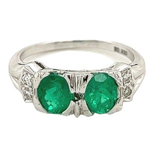 2-Stone 0.92CT TW Round Cut Natural Emerald Ring in 18k White Gold, Size 5 For Sale