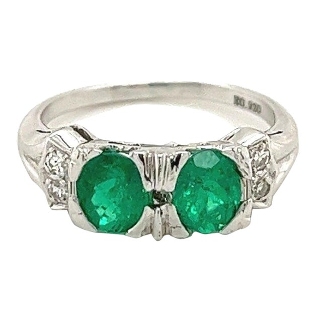 2-Stone 0.92CT TW Round Cut Natural Emerald Ring in 18k White Gold, Size 5 For Sale