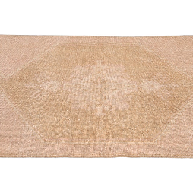 1960s Vintage Turkish Handmade Geometric Tan Wool Runner For Sale In New York - Image 6 of 9