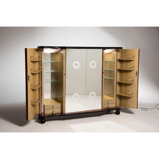 Art Deco Italian Bar Cabinet in Walnut and Burl, 1940 For Sale - Image 3 of 17