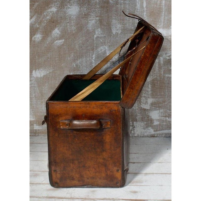 Black Victorian Leather Boot Trunk from Peal & Co London, 1880 For Sale - Image 8 of 13