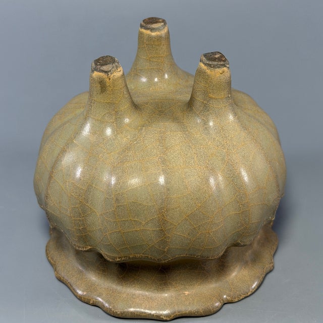 Yellow Chinese Celadon Lobed Tripod Vessel, Collectible Crackle‑Glaze Decorative Censer For Sale - Image 8 of 9