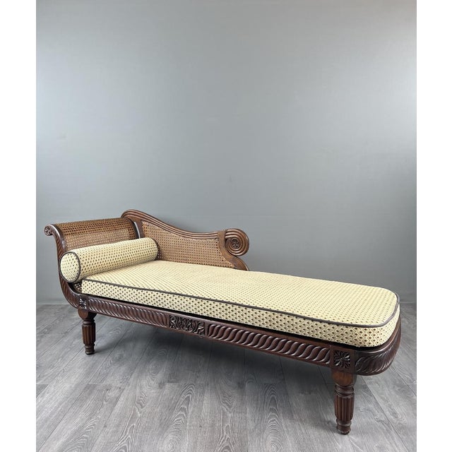 19th Century Louis XVI Chaise Longue in Carved Wood and Caning For Sale - Image 13 of 13