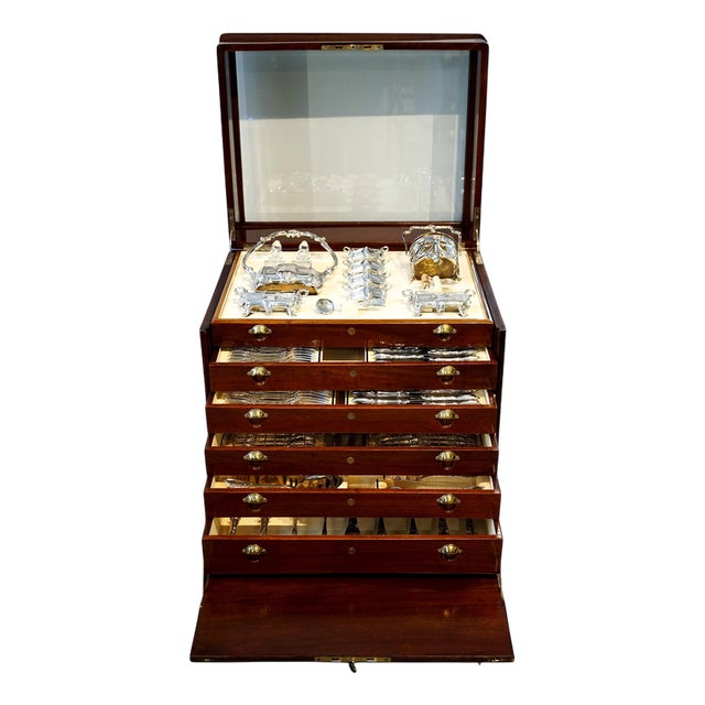 Extensive Cutlery Set for Twelve Persons, Set of 196 For Sale