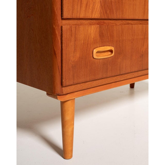 Brown Scandinavian Teak Chest of Drawers with Oak Details, 1960s For Sale - Image 8 of 9