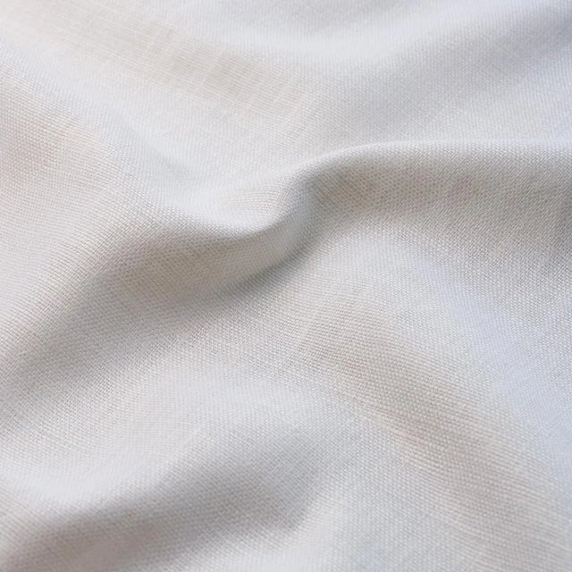Contemporary Schumacher Leo Glazed Linen Fabric In Ivory For Sale - Image 3 of 3