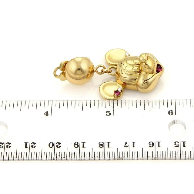 • Brand: Unbranded - vintage/estate • Material: 18k yellow gold • Rubies: approximately 0.25ct total weight • Diamonds:...