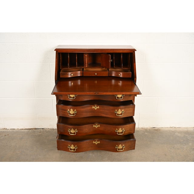 1980s Chippendale Solid Mahogany Drop Front Secretary Desk by Jasper Cabinet Co. For Sale - Image 5 of 18