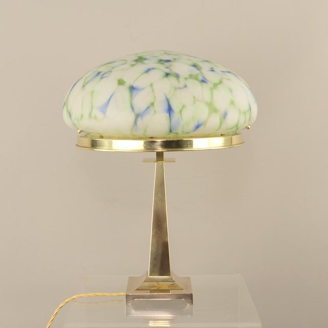 Art Deco Brass Table Lamp with Mottled Glass Shade by Geb Kunstglas, Berlin, 1925 For Sale - Image 3 of 15