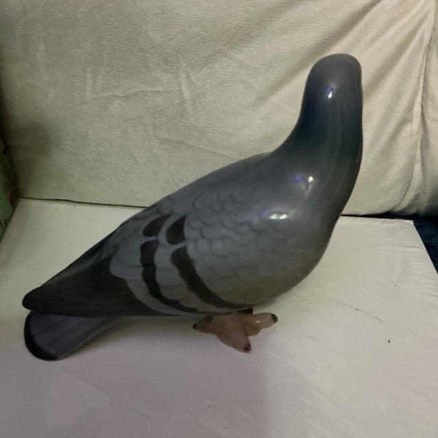 Bing & Grondahl Royal Copenhagen Bing & Grondahl Pigeon Looking for Breadcrumbs Model 1911 For Sale - Image 4 of 6
