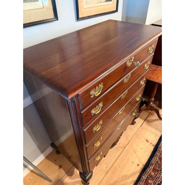 Wood Mid 20th Century Chippendale Chest of Drawers From Statton For Sale - Image 7 of 7