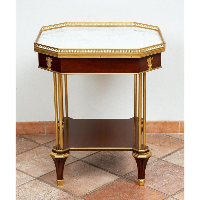 Antique Napoleon III Octagonal Coffee Table in Mahogany with Gilded Bronze Elements, France, 19th Century For Sale - Image 5 of 6