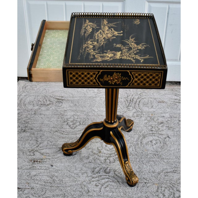 1980s Vintage Drexel Heritage Petite Chinoiserie Painted Accent Table W/Brass Gallery For Sale - Image 5 of 14