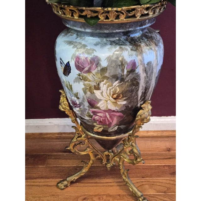 Manufacture de Sevres Rare Antique Pair of Louis XVI Style Sevres Porcelain Ormolu Mounted Jardinieres For Sale - Image 4 of 11