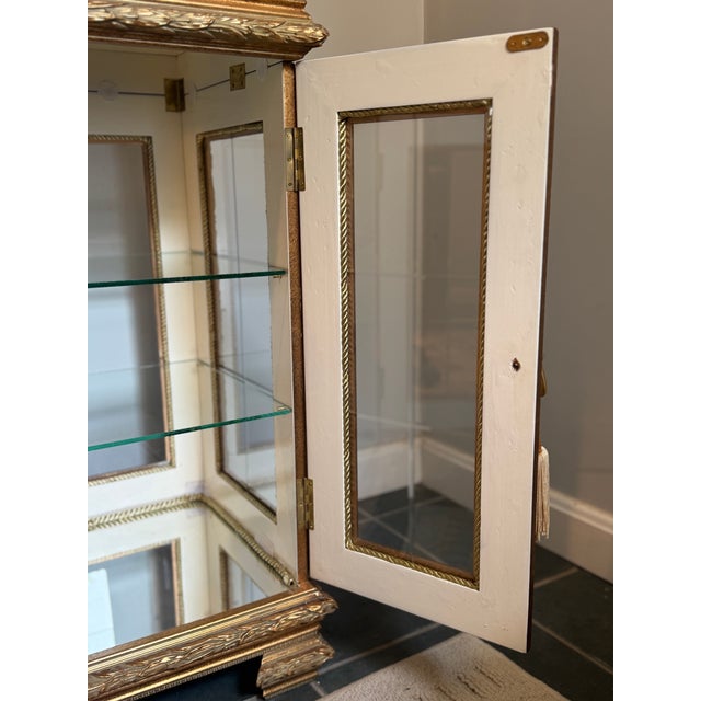 Wood 1960s Exquisite Gold Gilt Display Cabinet With Mirrored Interiors For Sale - Image 7 of 11