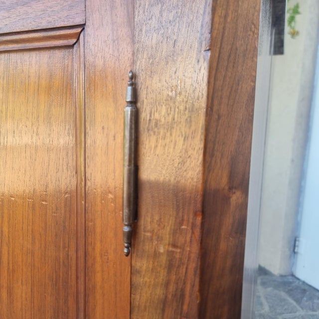 Antique Display Cabinet in Walnut, 1820 For Sale - Image 13 of 14