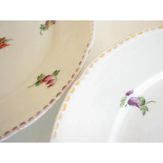 Antique Swain & Co Huttensteinach Thuringia Germany Porcelain Salad Plates With Hand-Painted Floral Design - Set of 4 For Sale In Chicago - Image 6 of 13