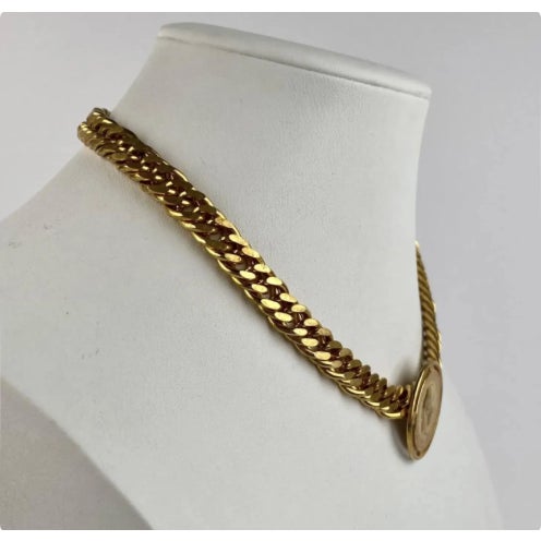 1980s Miriam Haskell Gold-Tone Adjustable Curb-Link Chain and Coin Medallion For Sale - Image 5 of 11