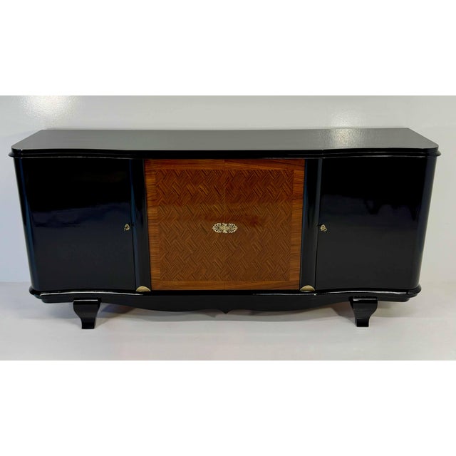 French Art Deco Black Lacquered and Inlaid Walnut Sideboard in the style of Jules Leleu, 1940s For Sale - Image 3 of 15