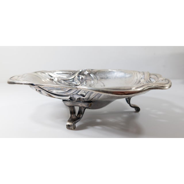 Early 20th Century Art Nouveau Silver Bowl With Iris Flowers For Sale - Image 9 of 12