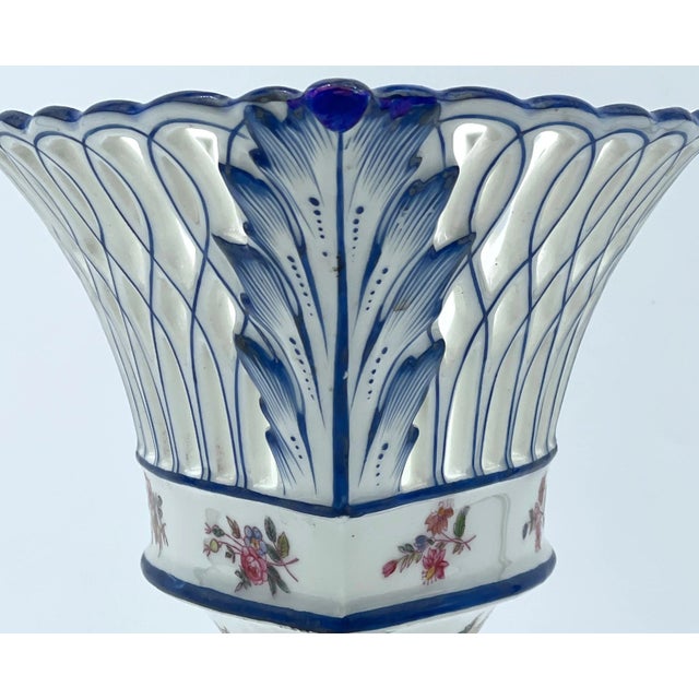 Old Paris 19th C. Old Paris Neoclassic Oval Blue & White Floral Pedestal Centerpiece For Sale - Image 4 of 12