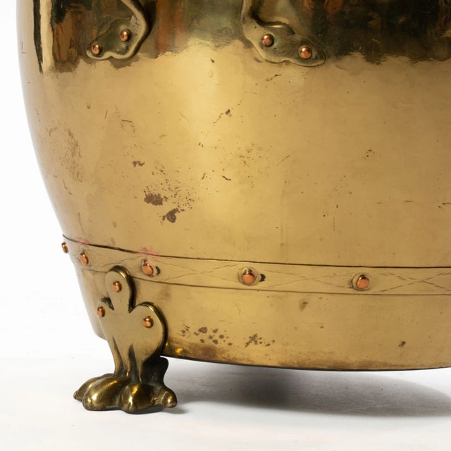 Early 20th Century Early 20th Century English Brass Paw Foot Jardiniere For Sale - Image 5 of 10