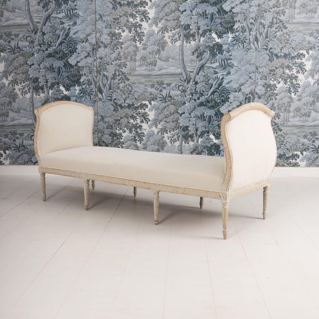 19th C. Swedish Gustavian Period Upholstered Daybed in Original Paint For Sale - Image 13 of 18