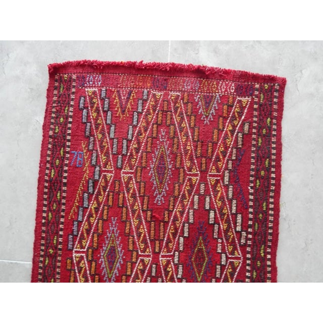 Vintage Geometrical Turkish Cicim Kilim Rug 1′7″ × 2′6″ For Sale In Philadelphia - Image 6 of 8