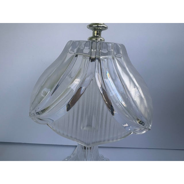 Mid-Century Modern Vintage Yugoslavian 24% Lead Crystal Floral Boudoir Table Lamp For Sale - Image 3 of 12