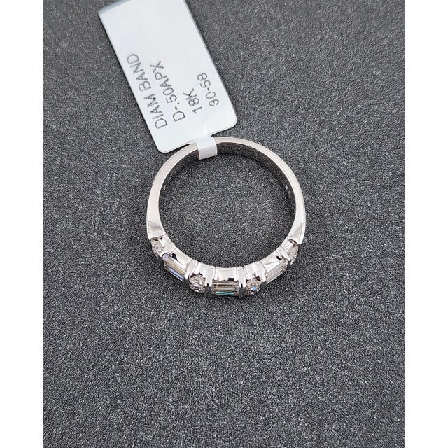 Silver 0.50 Ct Diamond Ring Size 5.75 For Sale - Image 8 of 9