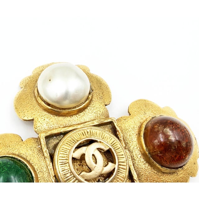 1980s 1980s Chanel Rare Vintage Gold Plated CC Stone Pearl Cross Large Brooch Pendant Necklace For Sale - Image 5 of 9
