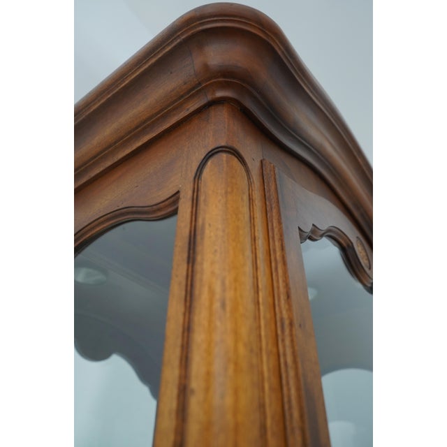 1980s Ethan Allen French Country Birch Curio Display Cabinet For Sale - Image 9 of 17
