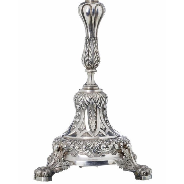 Magnificent silver torch holder portuguese, 19th century shaft in the shape of a turned column with decoration...