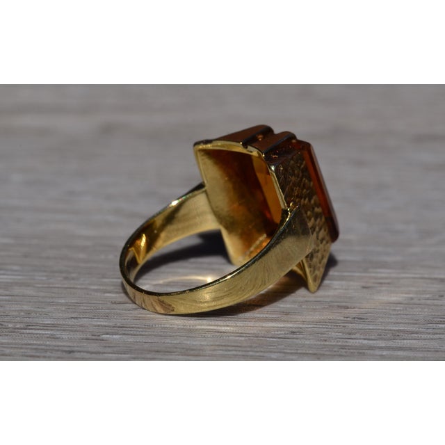 Metal The Whitsett: Ladies Mid Century Citrine Cocktail Ring in 14K Yellow Gold For Sale - Image 7 of 11