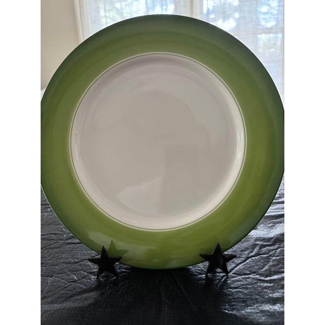 • Width: 10 3/4” • Special Characteristics: LEAF • Discontinued Piece Elevate your table setting with this elegant Lynn...