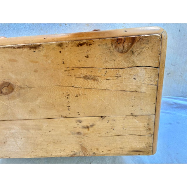 Late 19th Century English Pine Chest of Drawers For Sale - Image 11 of 12