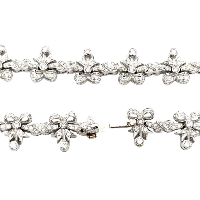 Modern 18k White Gold Bowtie Link 8cts Diamond Necklace For Sale - Image 3 of 7