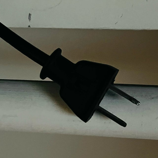 1980s Rare Pair of Post-Modern Adjustable 'Orbit' Lamps by Ron Rezek For Sale - Image 11 of 11