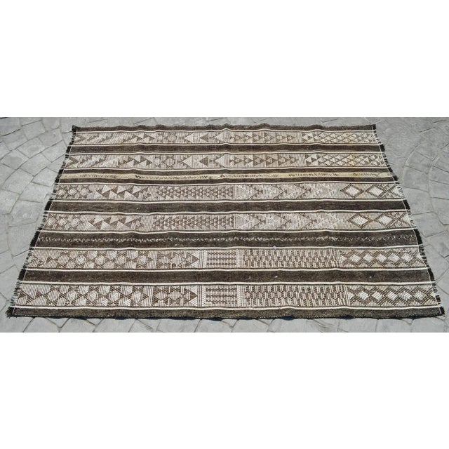 Rustic Vintage Primitive Rug Hand Woven Cotton Anatolian Kilim Rug - 3'8" X 5'6" For Sale - Image 3 of 10