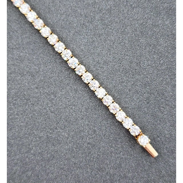 Metal 7.93 Ct Diamond Tennis Bracelet For Sale - Image 7 of 9