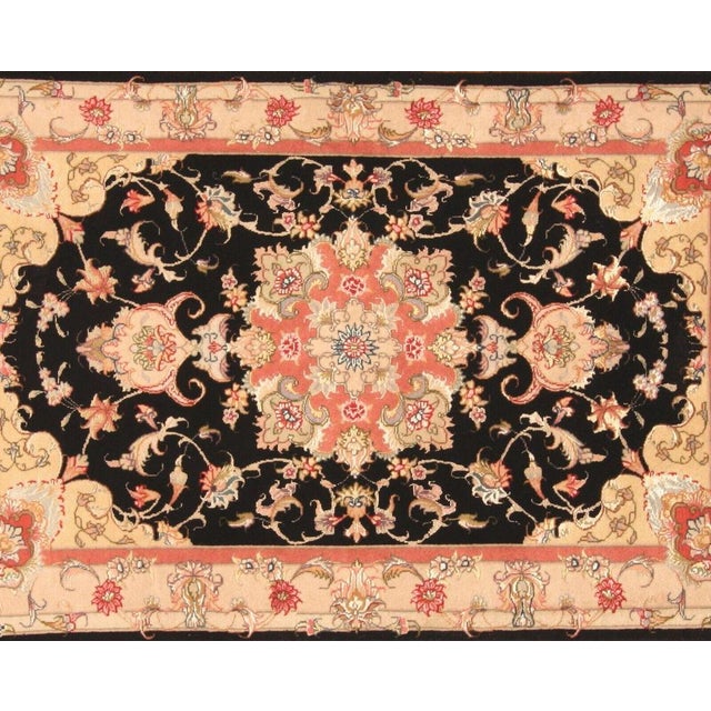 Middle Eastern Hand-Knotted Rug in Wool & Silk For Sale - Image 5 of 8