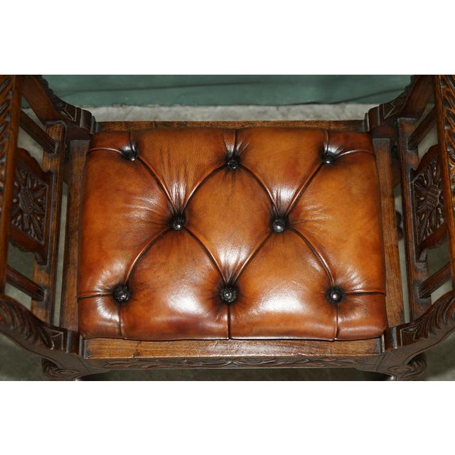 Victorian Carved Hardwood and Brown Leather Chesterfield Window Seat, 1890 For Sale - Image 9 of 18