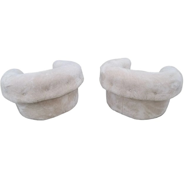 Mid 20th Century Mid Century Modern Cream Teddy Bear 2 Lounge Chairs by Schweiger Industries For Sale - Image 5 of 10