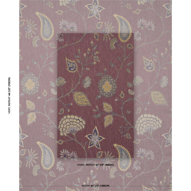 Woven in Italy from 100% linen, Fiammetta Jacquard is a medium-scale floral paisley with rich texture and dimension....