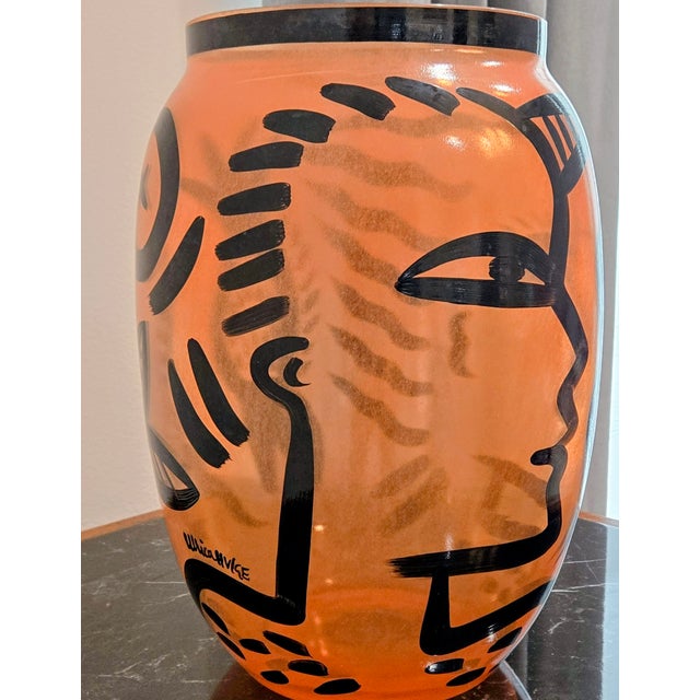 Mid-Century Modern Kosta Boda Caramba “Adam & Eve” Snake Motif Orange Art Glass Vase by Ulrica Hydman‑Vallien, Large For Sale - Image 3 of 13
