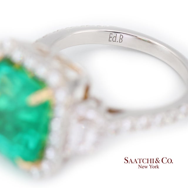 Gia 18k (750) White Gold Natural Colombian Emerald and Natural Diamond Ring, Size 6 For Sale - Image 9 of 12