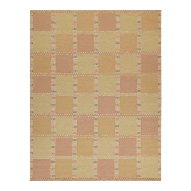 Rug & Kilim’s Scandinavian Style Kilim in Gold and Pink Geometric Pattern 5x7 For Sale