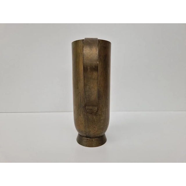 Hand-Driven Jug in Brass from Hayno Focken, 1930s. For Sale - Image 4 of 8