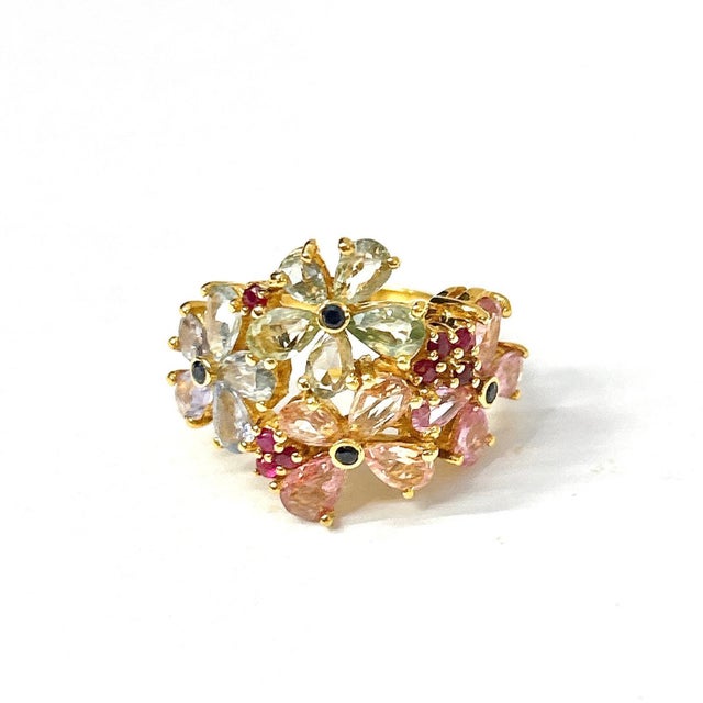 Bochic “Orient” Ruby & Multi Fancy Sapphire Cocktail Ring Set 18K & Silver, Size 4.5 For Sale - Image 4 of 12