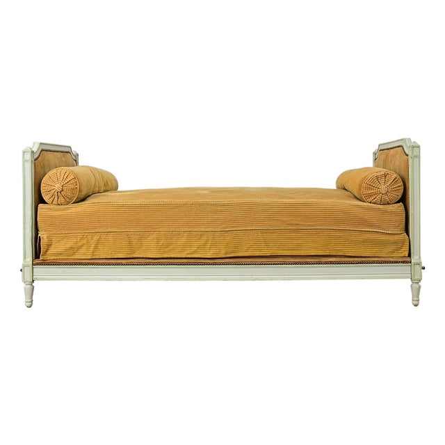 French 19th Century Louis XVI Style Painted and Upholstered Daybed For Sale